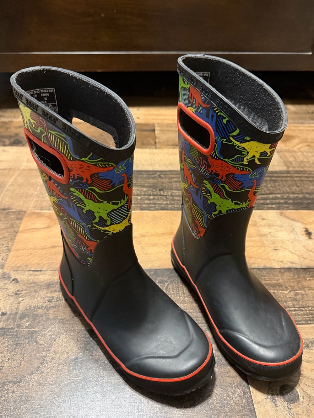 BOGS Kids Dinosaur Rain Boots - Picture 4 of 8